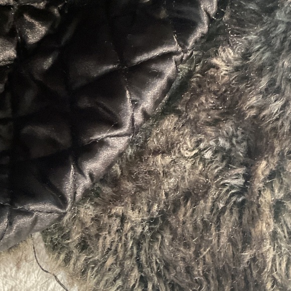 NHL oilers  Fur and plaid Trapper Hat - Picture 5 of 5